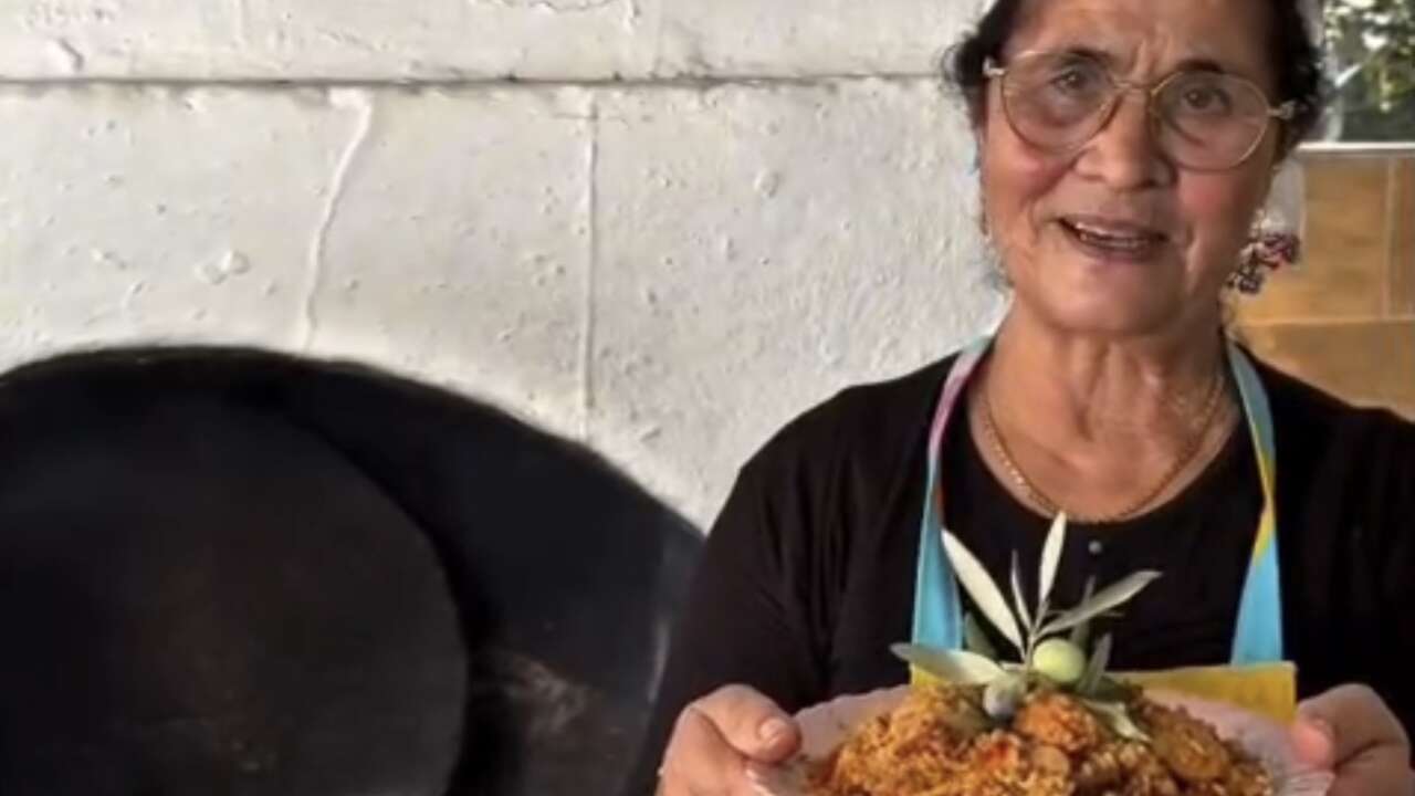​Selimiyeli Hanım Teyzeden  Ata Demirer’e Lezzetli   Meydan Okuma: "Gelsin de Lezzet Görsün"