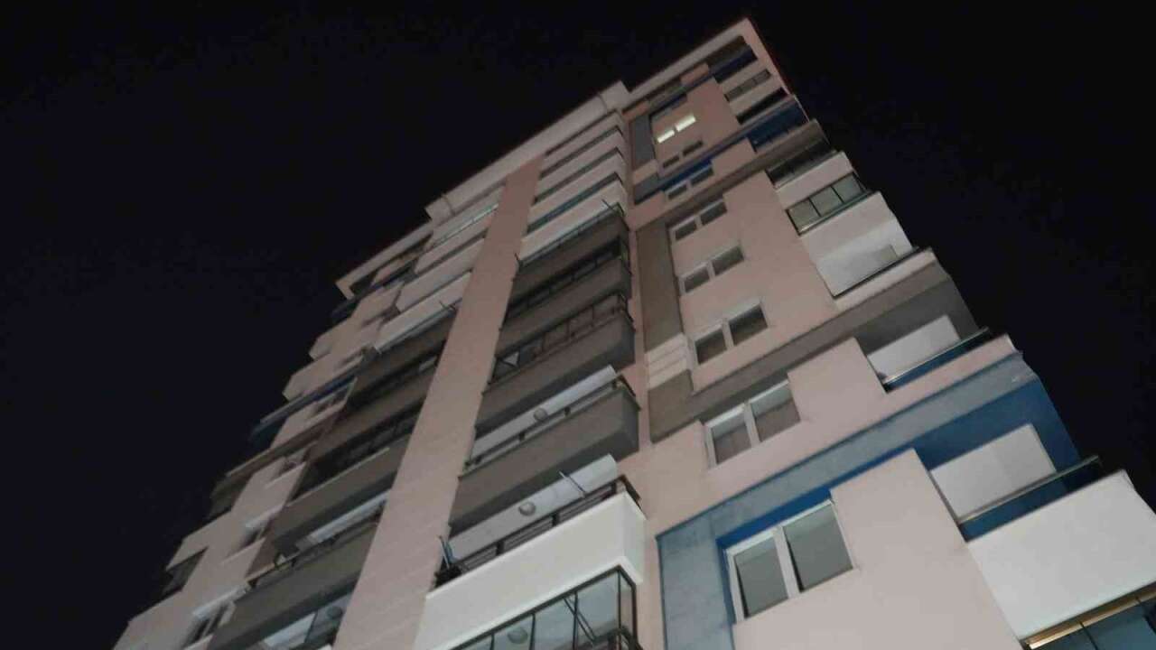 12. Kattan Düşen Kadın Hayatını Kaybetti