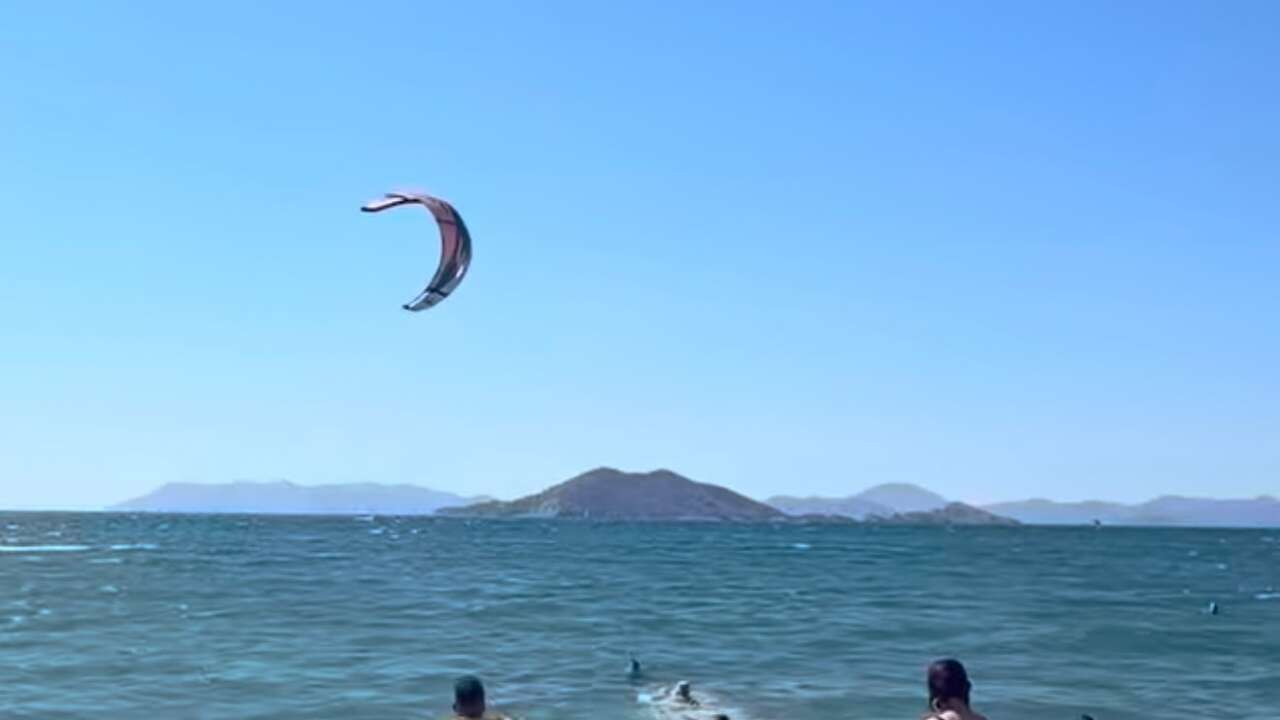 Muğla’da Plajda Panik Anlar: Denize Giren Kişi Boğulma Tehlikesi Geçirdi