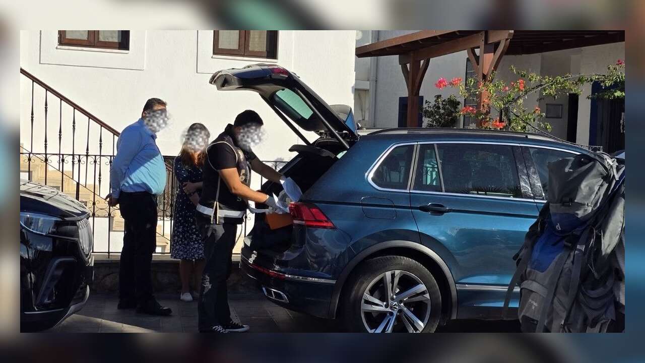 Bodrum Liman Başkanı Tutuklandı, Evinde Yüklü Miktarda Döviz Ele Geçirildi