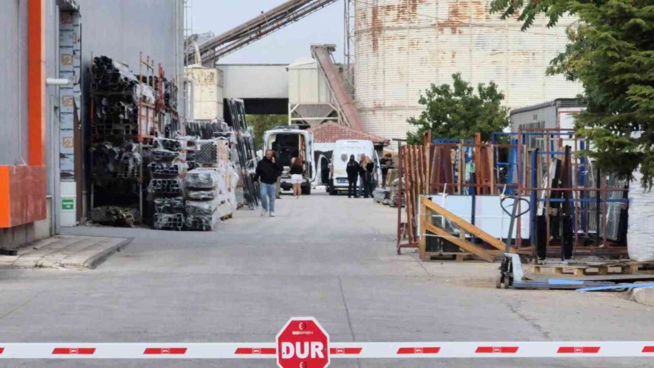 52 Yaşındaki Şahıs Yüksekten Düşerek Hayatını Kaybetti