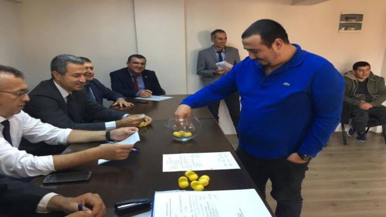 Stand sahipleri kura ile belirlendi