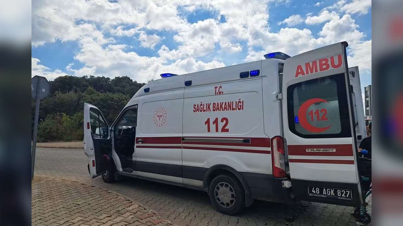 Menteşe’de Kaza, Araç Yayanın Ayağının Üzerinden Geçti