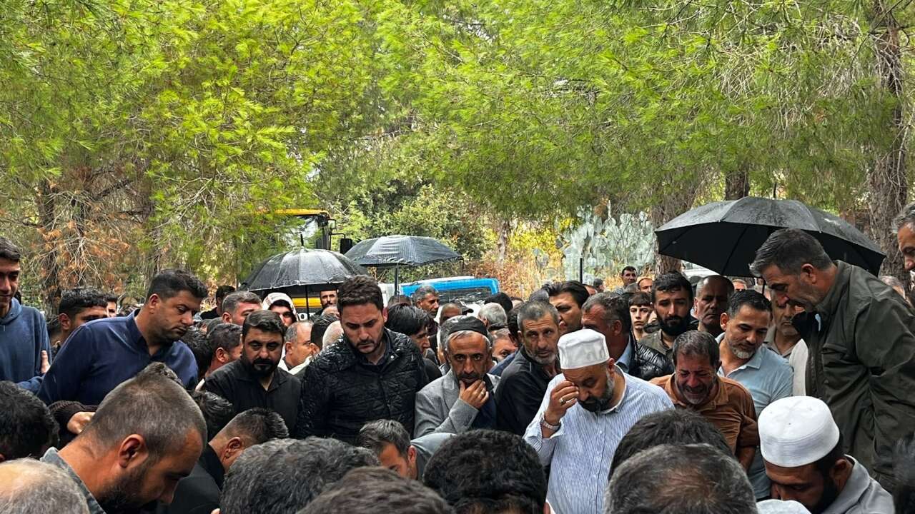 Muğla’da Yürek Yakan Veda: 15 Yaşındaki Ekin, Dualarla Son Yolculuğuna Uğurlandı
