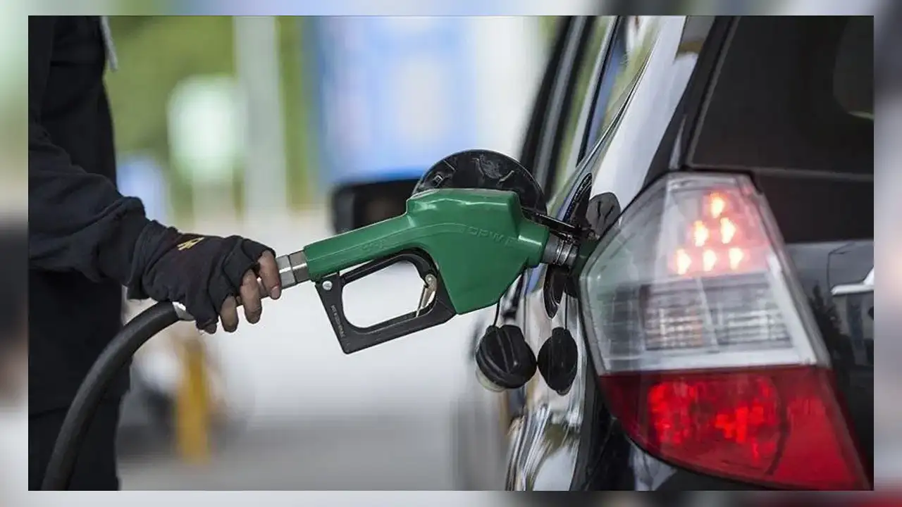 Benzine Ekimde 4,27 TL Zam: Kasım Ve Aralıkta Da Artış Var