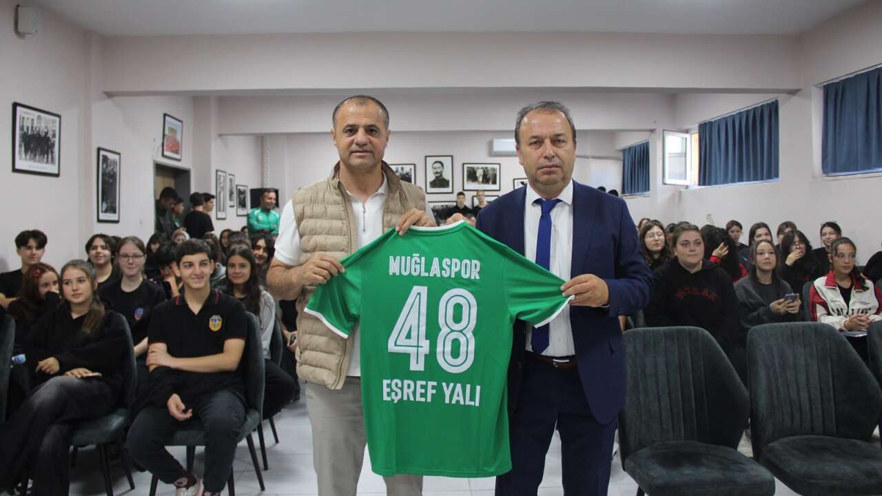 Muğlaspor’dan Gençlere Ziyaret: Futbolcular Öğrencilerle Buluştu