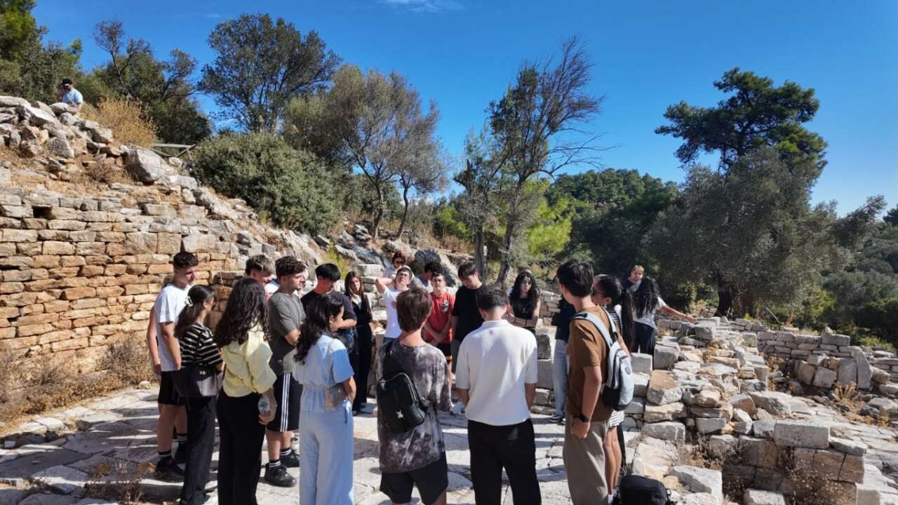 Bodrum’da Öğrenciler Pedasa Antik Kenti’nde Tarihle Buluştu