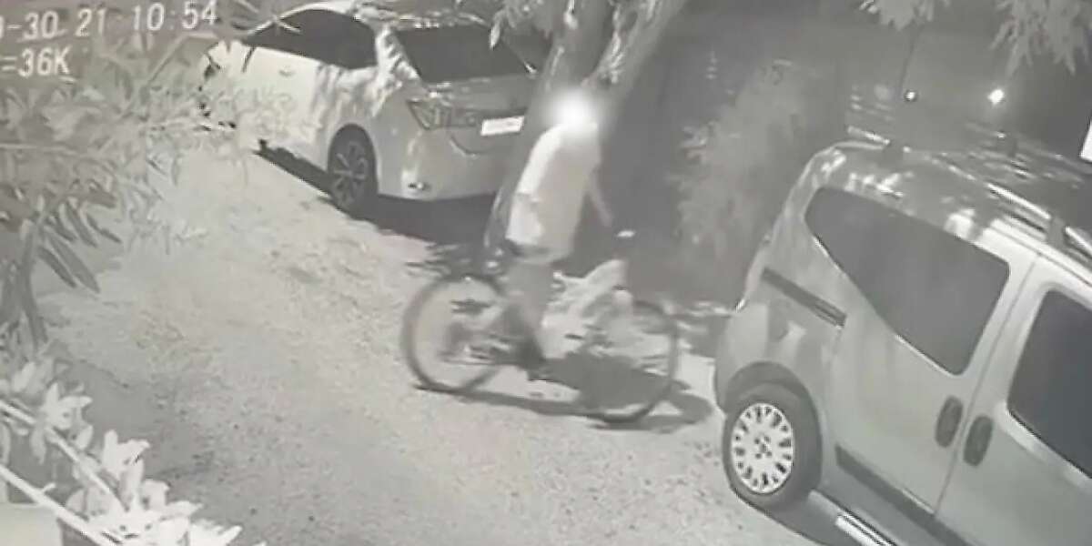 Muğla’da İki Bisikletin Çalındığı Anlar Kamerada