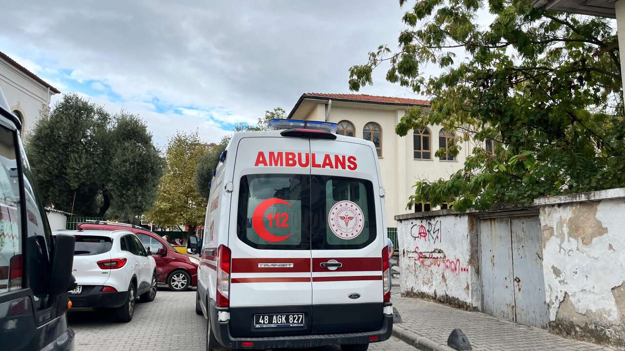 Menteşe’de Okul Müdürü Camdan Düştü