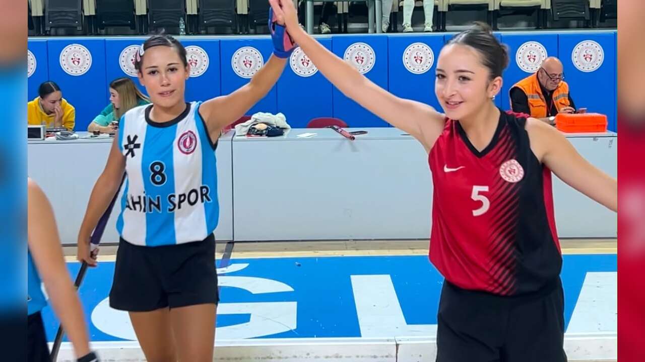 Muğla Hokey Liglerinde Lider Değişmedi: Mikroman Maden Ege Yıldızları Zirvede