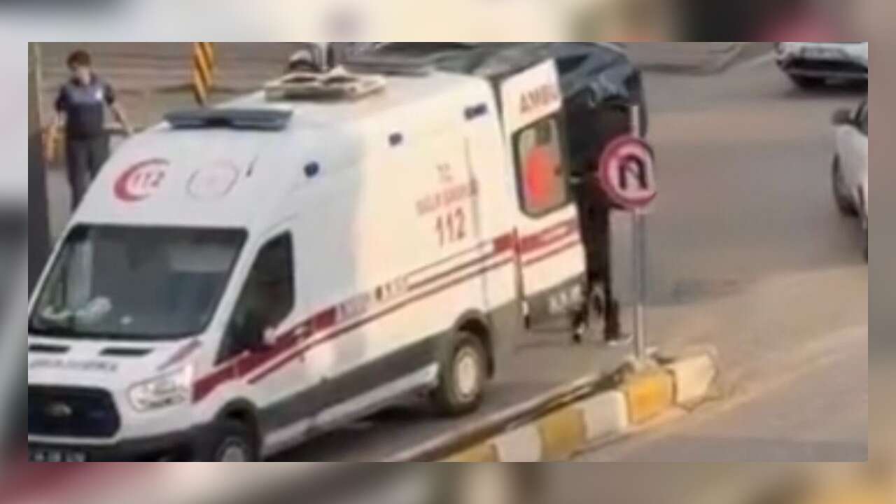 Muğla’da Trafik Bir Anda Karıştı: Motosikletteki Genç Kız Yaralandı