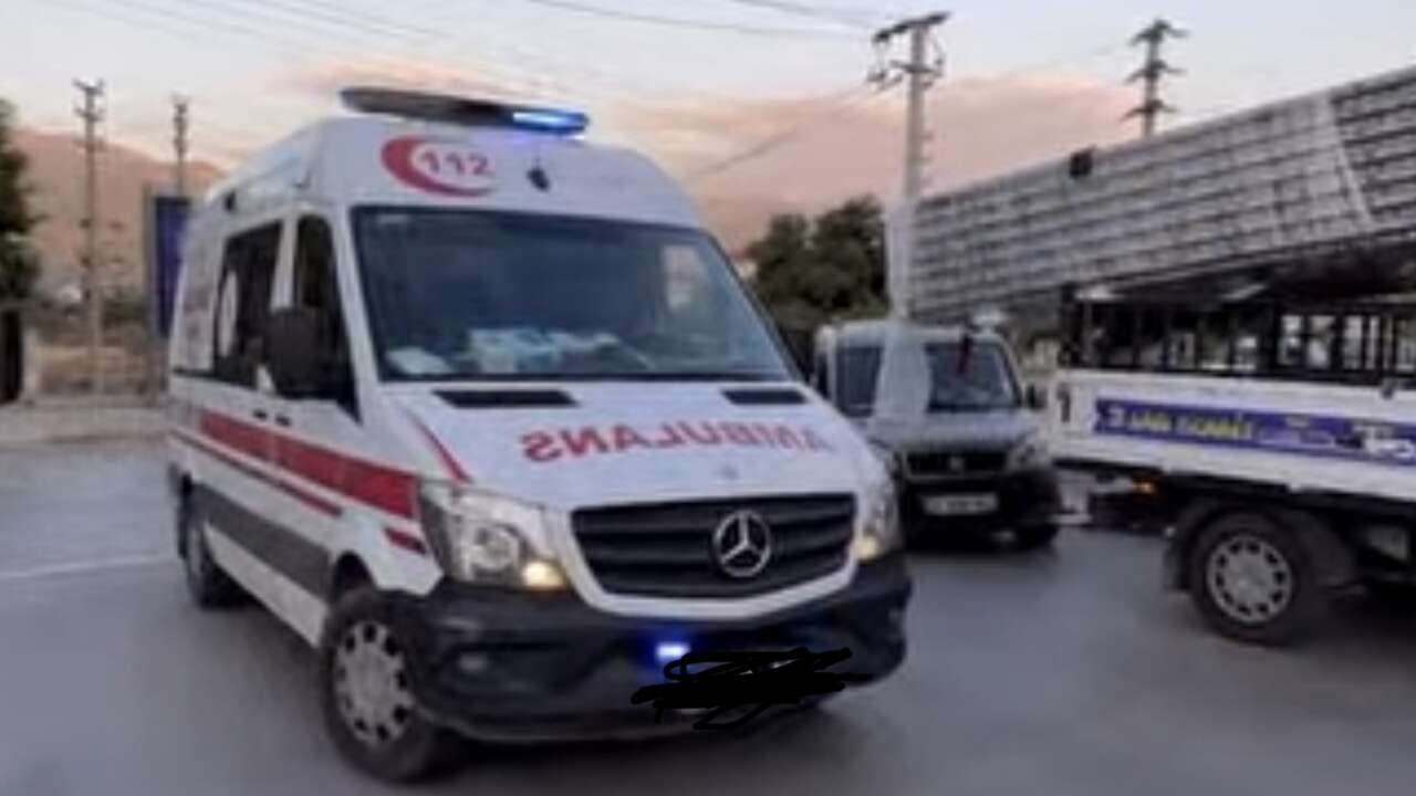 Muğla’da Direksiyon Hakimiyetini Kaybetti: Sürücü Yere Savruldu
