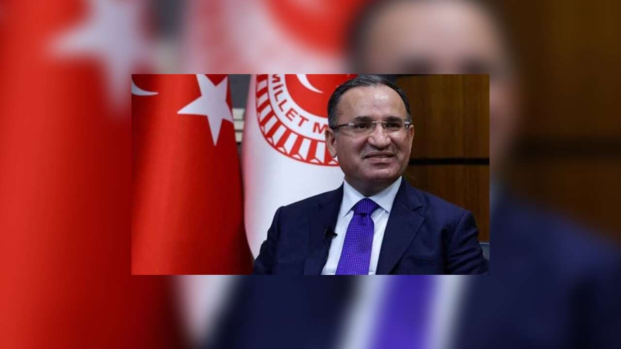 Bekir Bozdağ Görevinden Ayrıldı: Erdoğan Yerine Gelecek İsmi Açıkladı