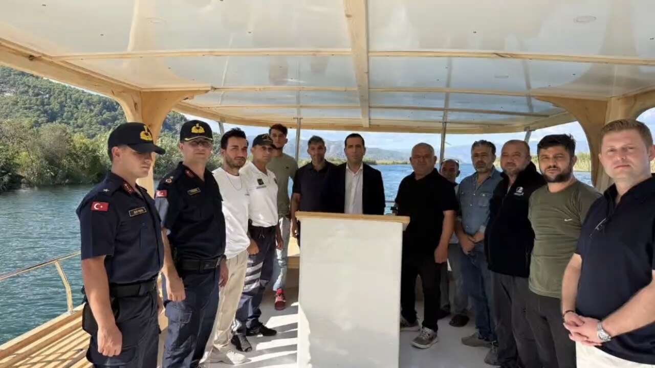 Dalyan’da Elektrikli Tekne Dönemi Başlıyor: 22 Kişiyle 10 Deniz Milini Gördü