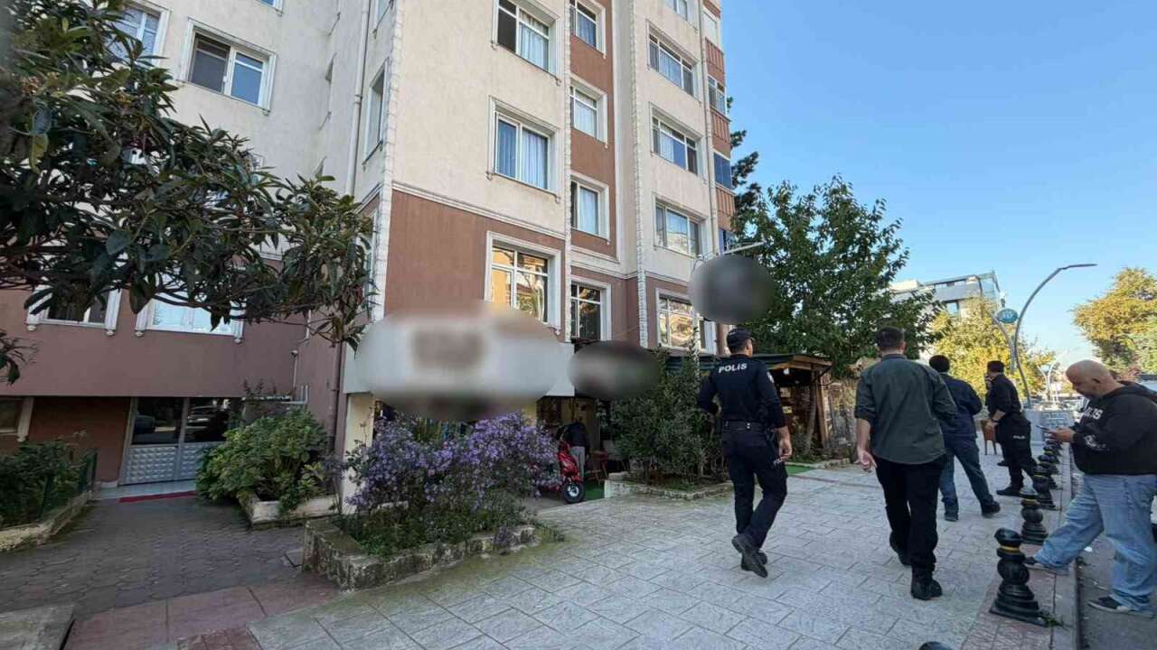 Eski Eşinin Sil*hlı Saldırısına Uğrayan Kadın Hayatını Kaybetti
