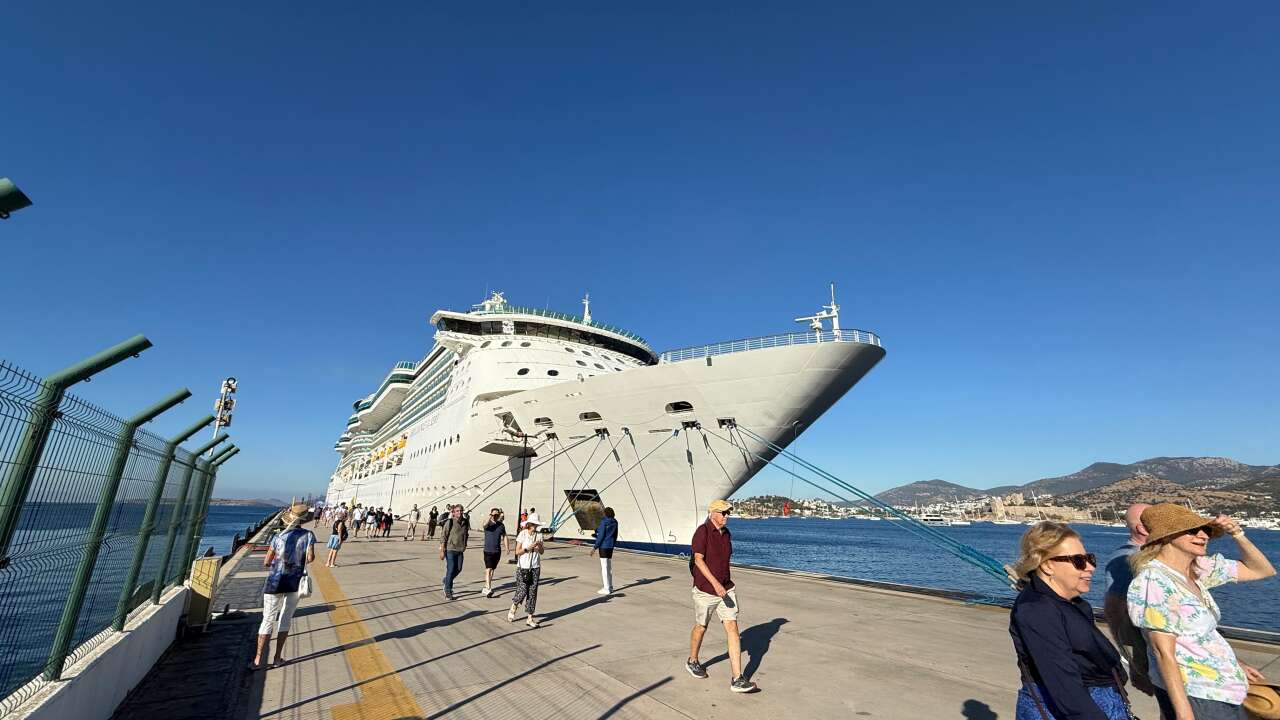 Bodrum’a Dev Kruvaziyer Geldi Brilliance Of The Seas’ta 2 Bin 242 Yolcu Var
