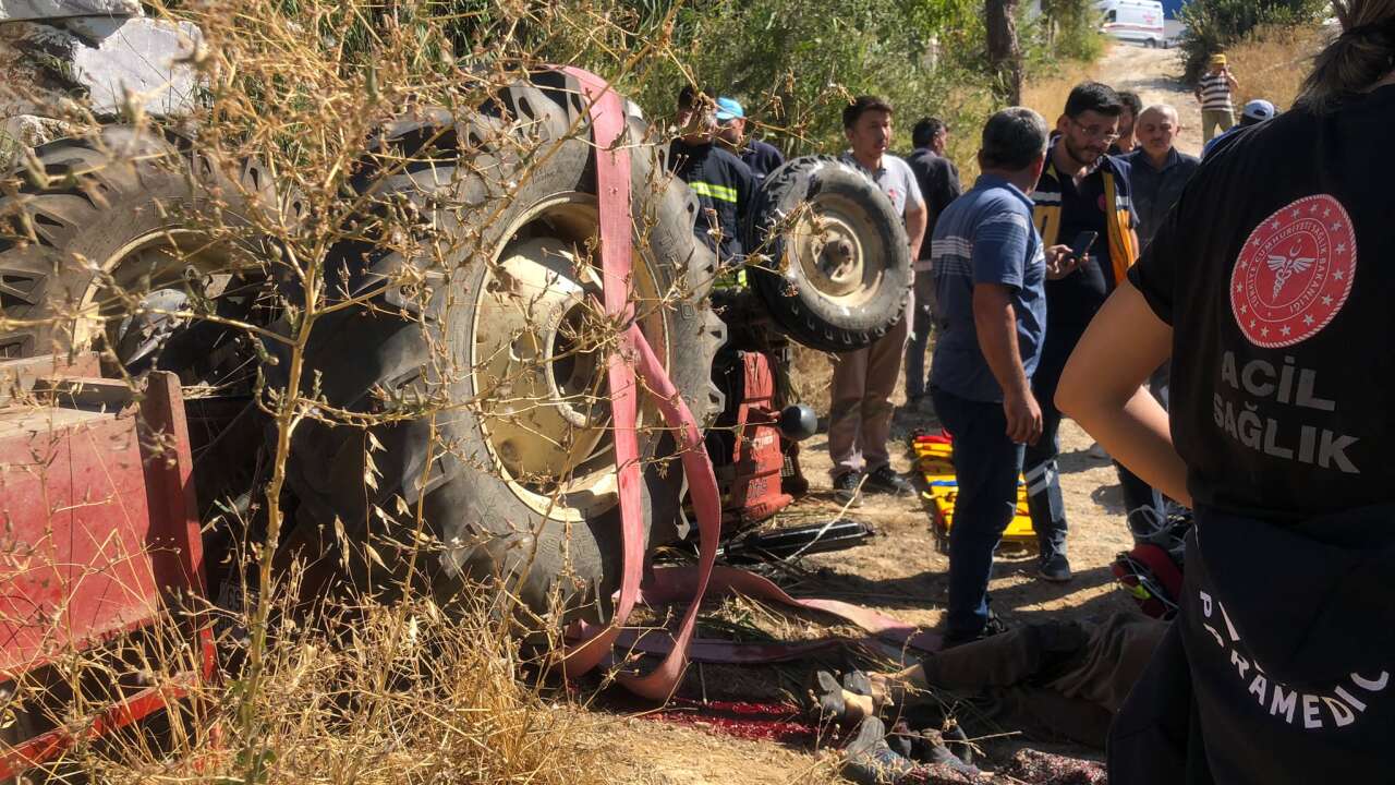 Muğla’da Traktör Devrildi: 2 Kişi Hayatını Kaybetti