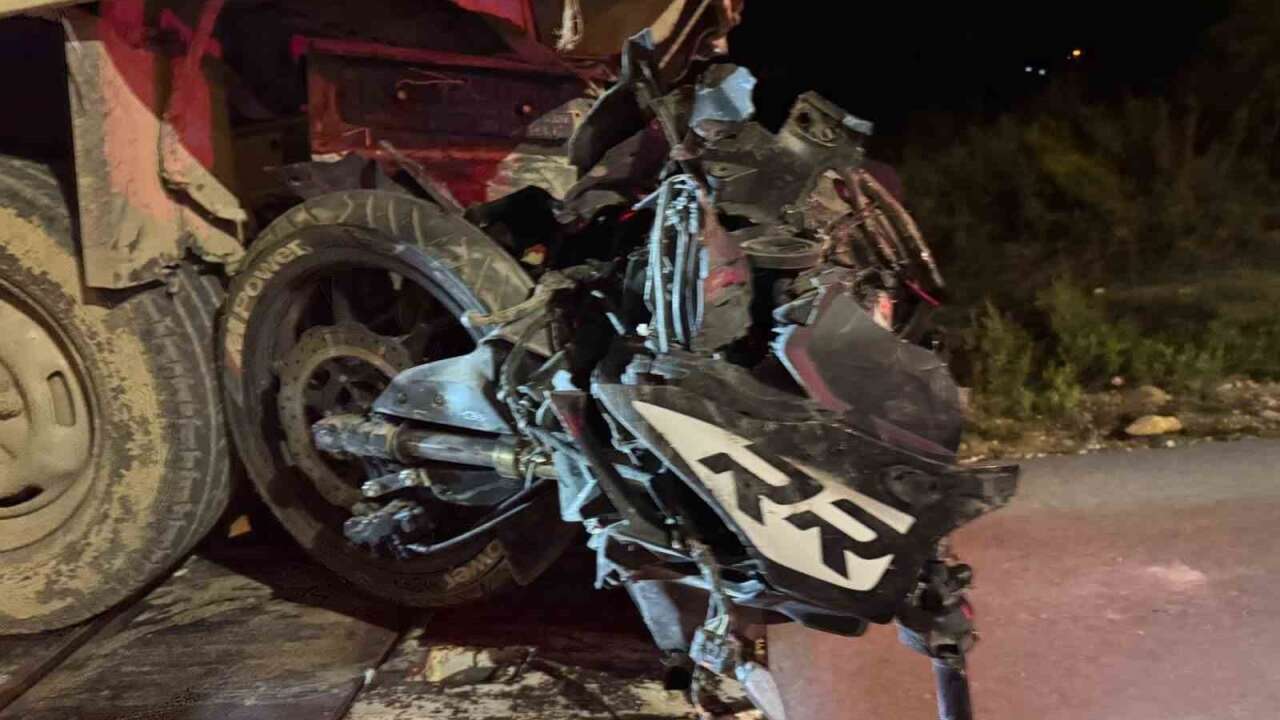 19 Yaşındaki Motosiklet Sürücüsü Hayatını Kaybetti