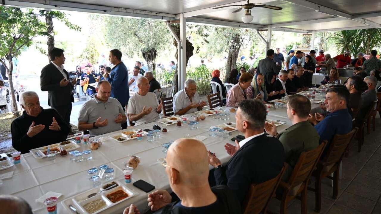 Merhum İş İnsanı Sudi Özkan İçin Dostları Mevlit Okuttu