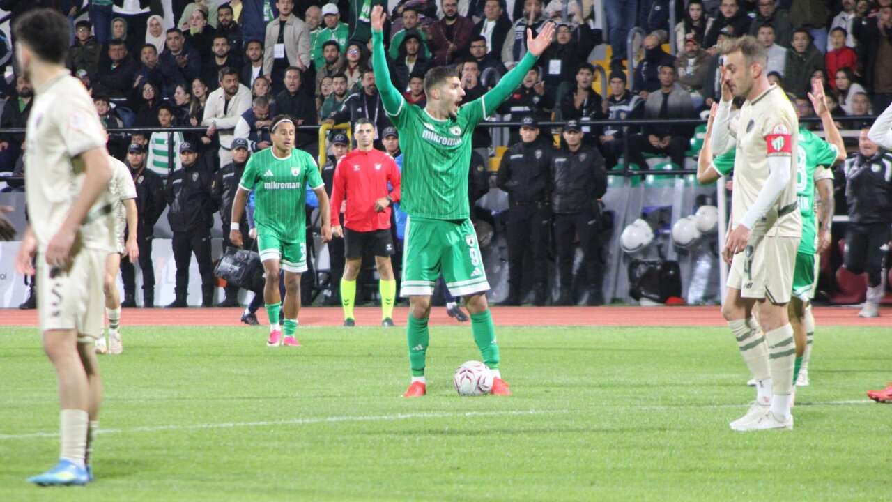 Muğlaspor Sahasında Bursaspor’a 3-0 Mağlup Oldu
