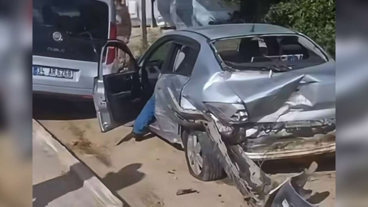 Muğla’da İki Araç Çarpıştı: Yaralı Hastaneye Kaldırıldı