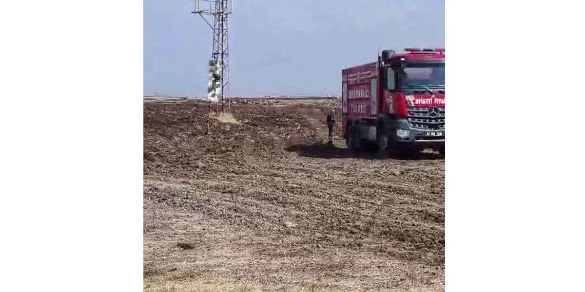 Eşiyle Tartıştı, Yüksek Gerilim Hattı Direğine Bağladığı İple Canına Kıydı