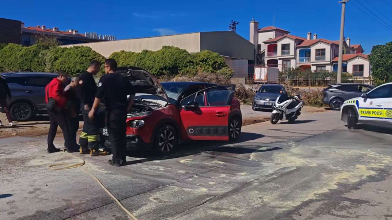 Menteşe’de Araç Yangını Korkuttu