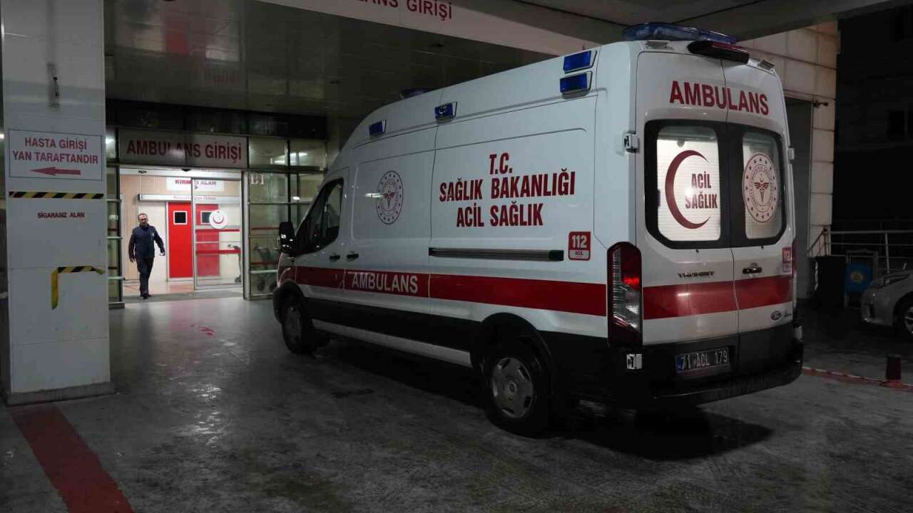 Yolun Karşısına Geçmek İsterken Otomobil Çarptı: Hayatını Kaybetti