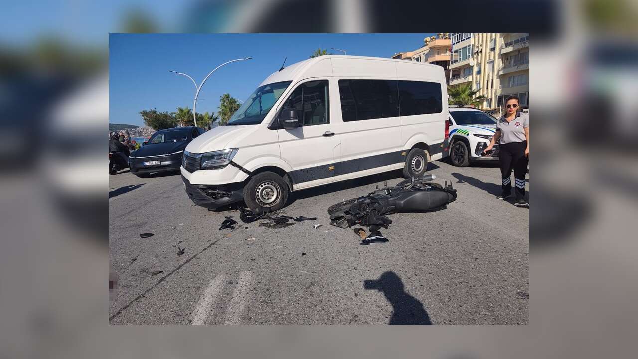 Üniversite Öğrencisi Genç Kız Kazada Hayatını Kaybetti