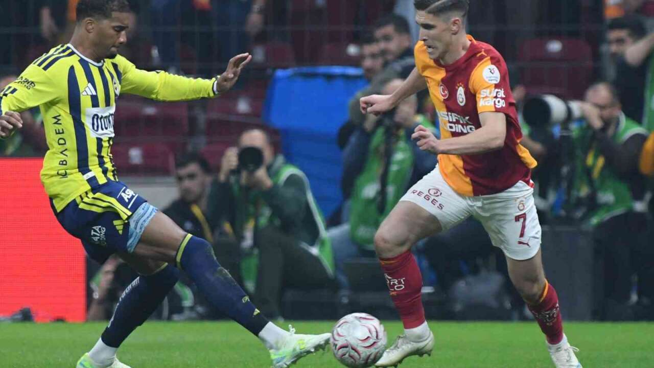 Derbide Osimhen Fırtınası: Galatasaray’dan Fenerbahçe’ye İlk Yarıda 2 Gol