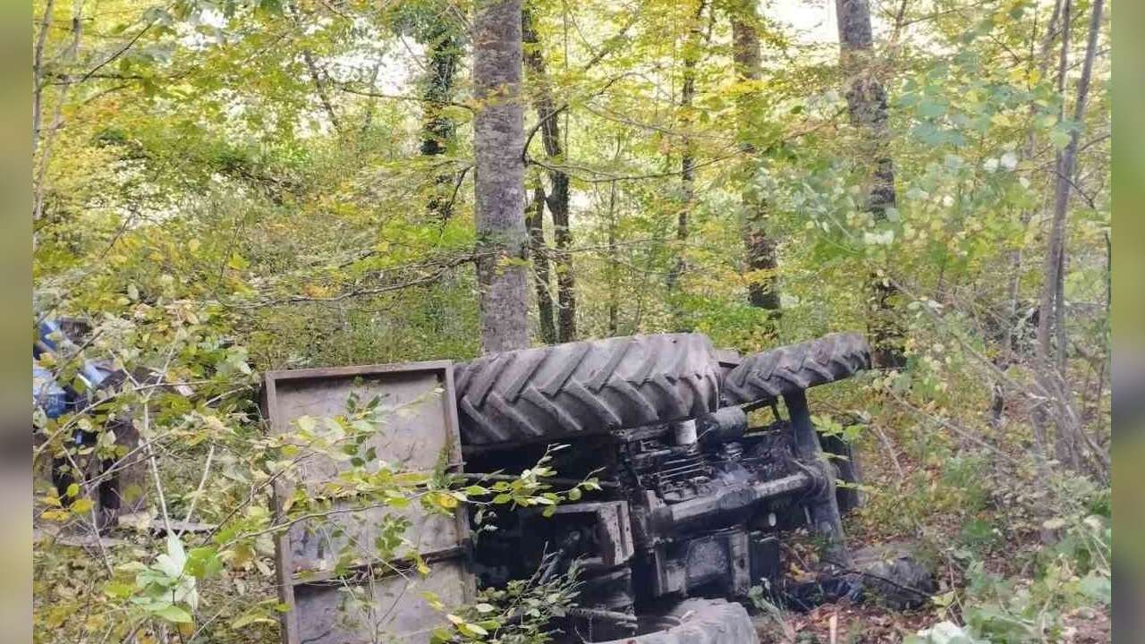 Traktörün Altında Kalan Sürücü Hayatını Kaybetti
