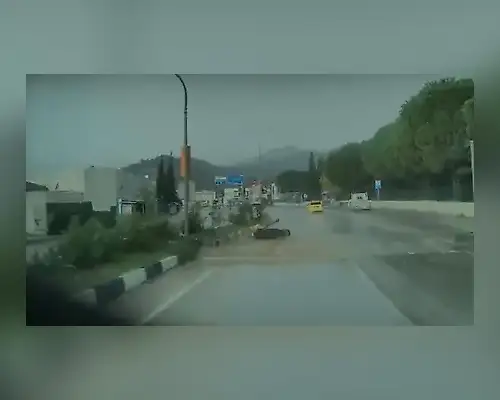 Muğla’da Motosiklet Kazası: Yoldaki Çamur Sürücüyü Yere Serdi