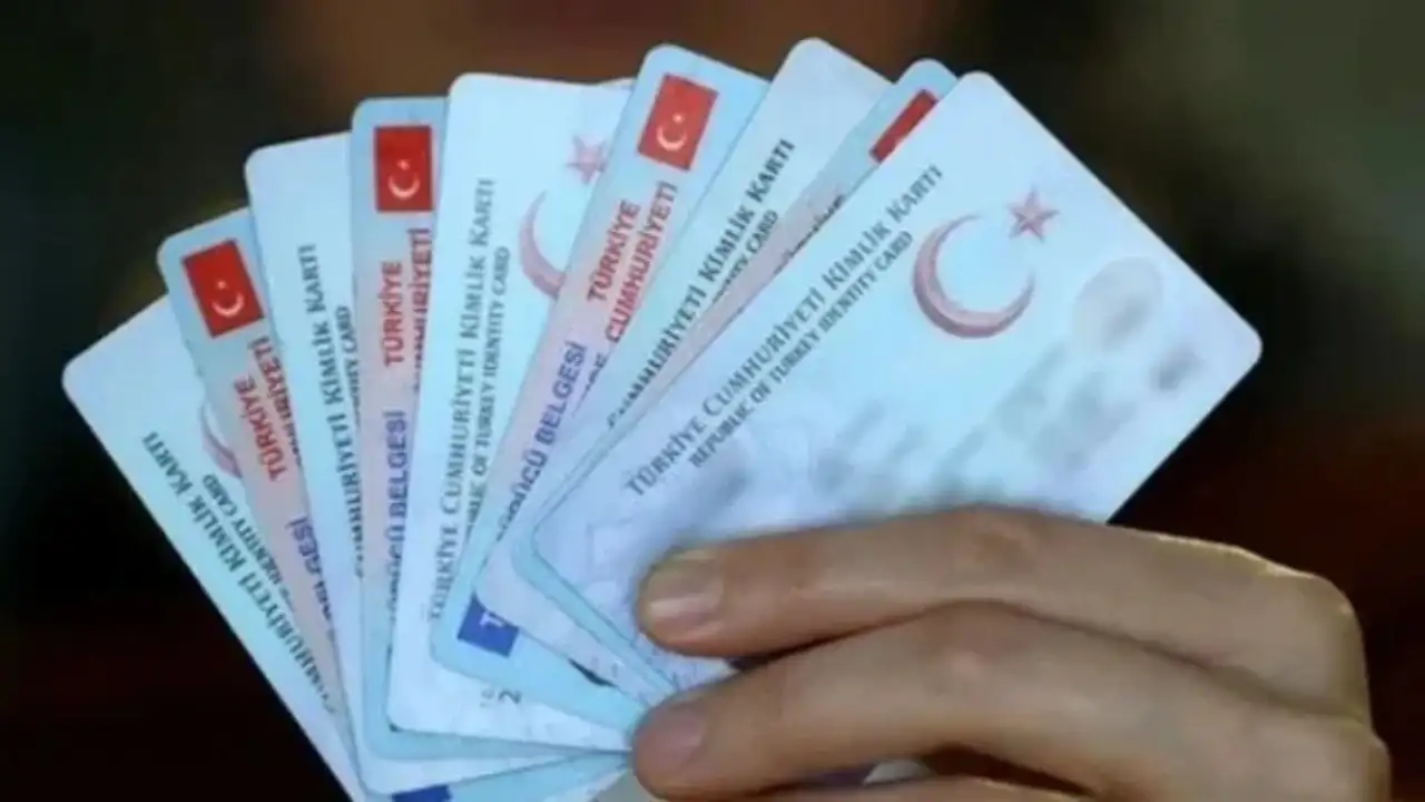 Kimliklerde Yeni Dönem Başlıyor