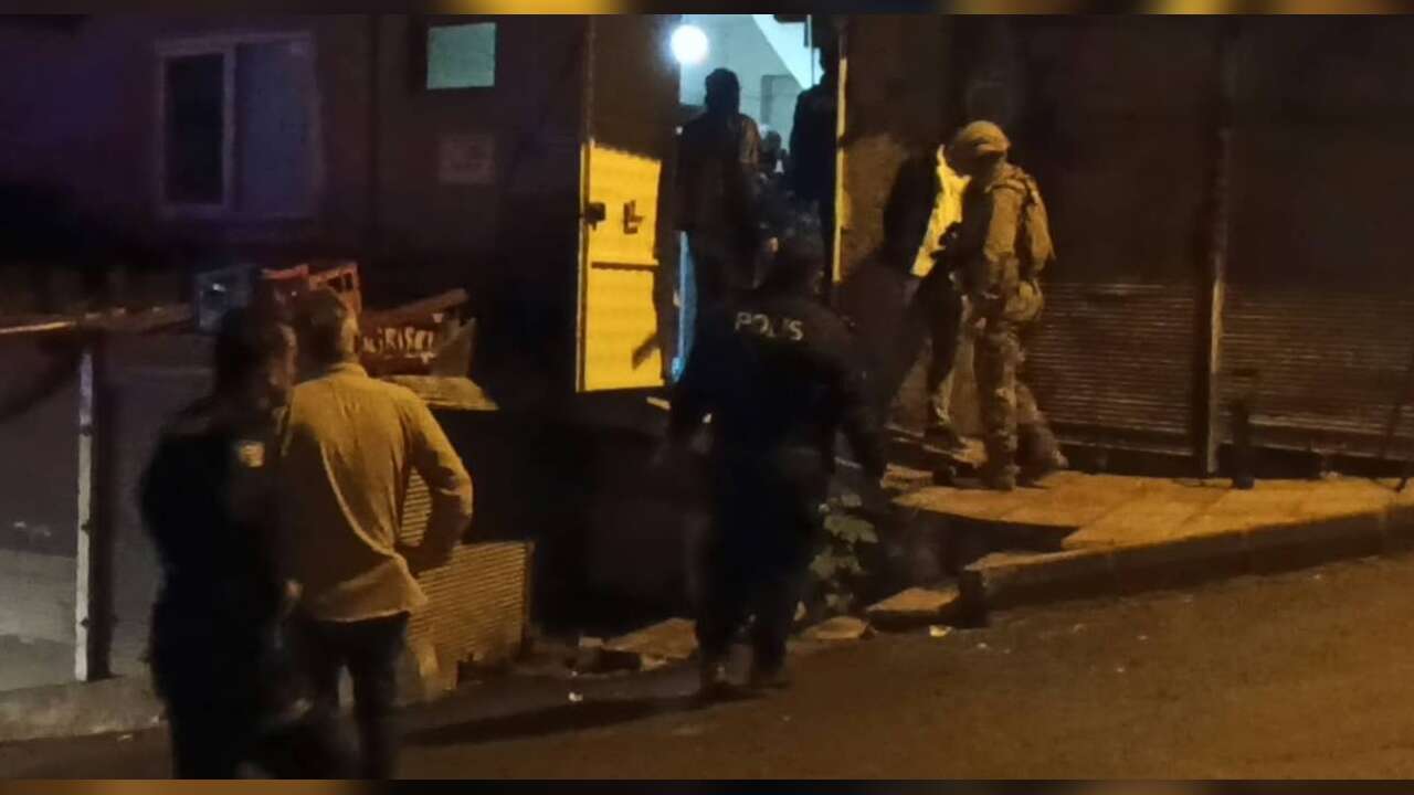 Para İstedi, Annesi Hayır Deyince Bıç*kla Rehin Aldı