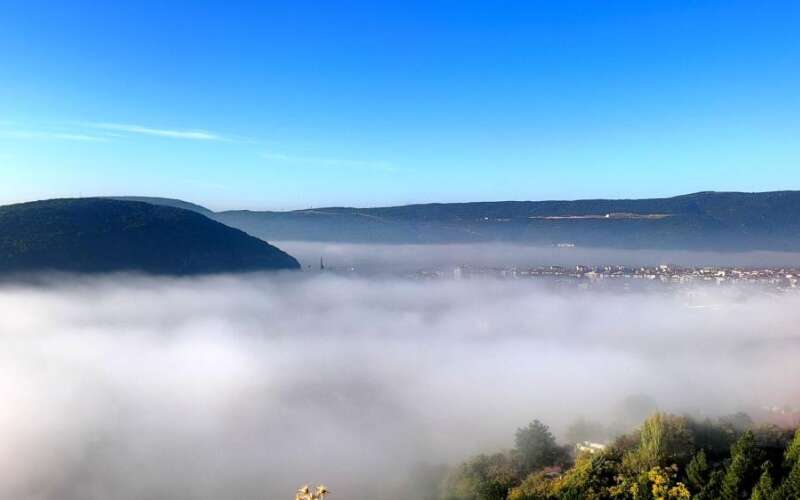 Muğla’da Sis ve Doğa Buluştu: Ortaya Seyirlik Manzaralar Çıktı