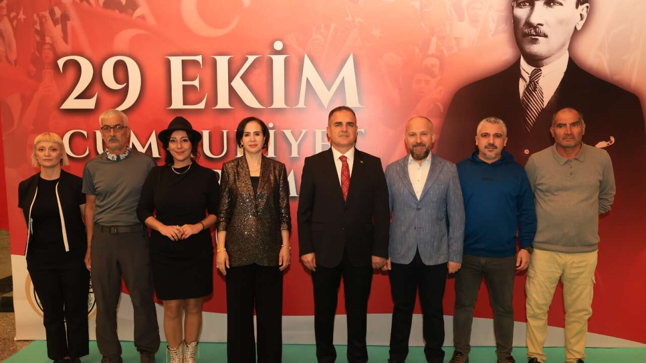 Muğla’da Türk Bayrağı Ulusal Fotoğraf Sergisine Yoğun İlgi