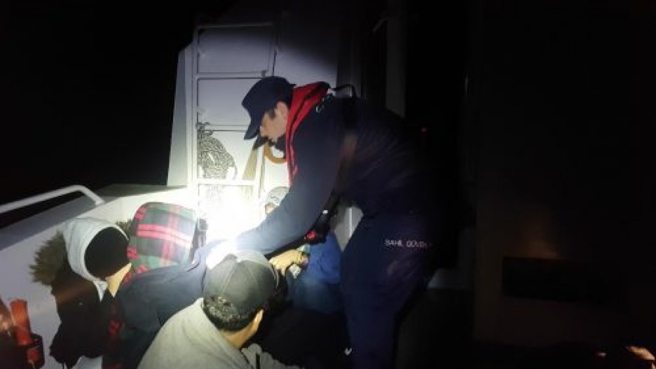 Mahsur kalan kaçakları sahil güvenlik kurtardı