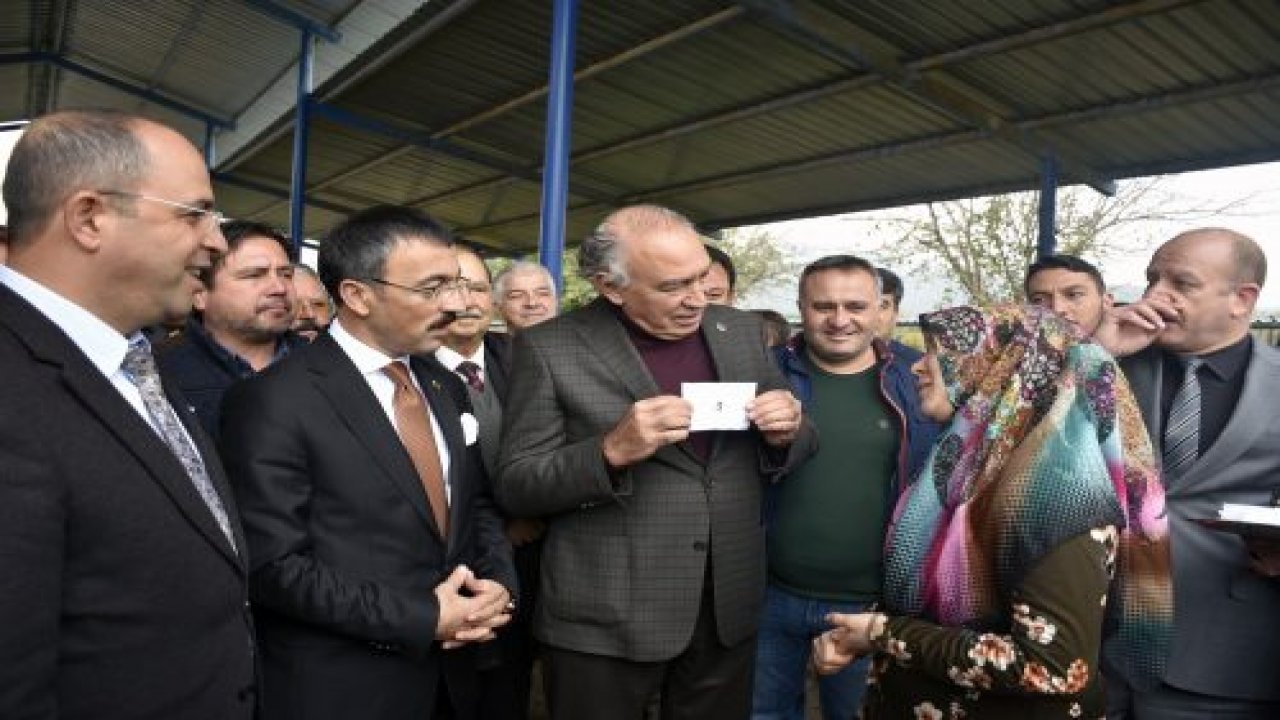 Genç çiftçi desteği sahiplerini buldu