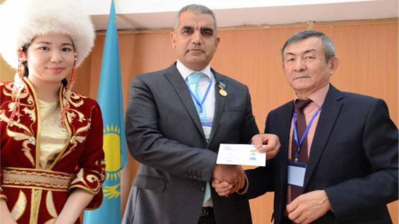 Koç’a Kazakistan Devlet Nişanı verildi