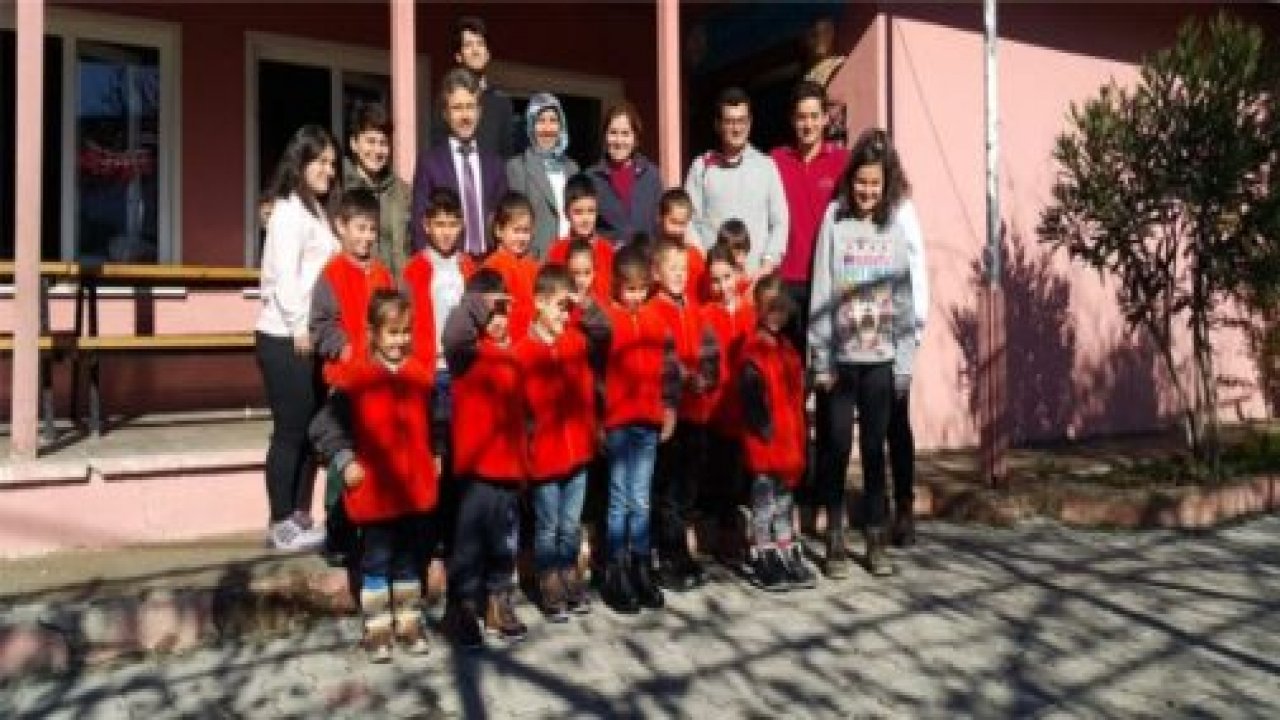 “Gelecek Sizin Elinizde”