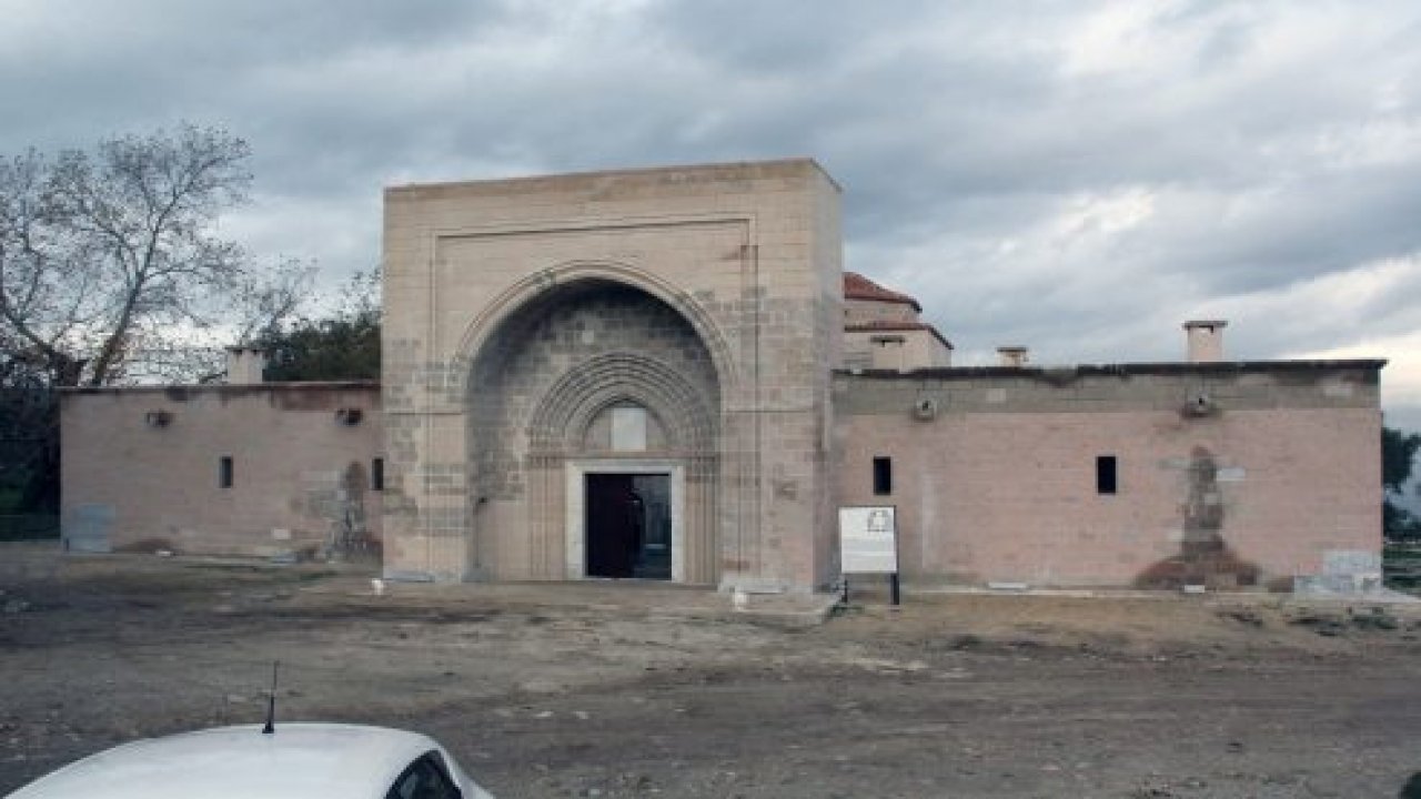 Ahmed Gazi Medresesi ziyaretçilerine hazırlanıyor