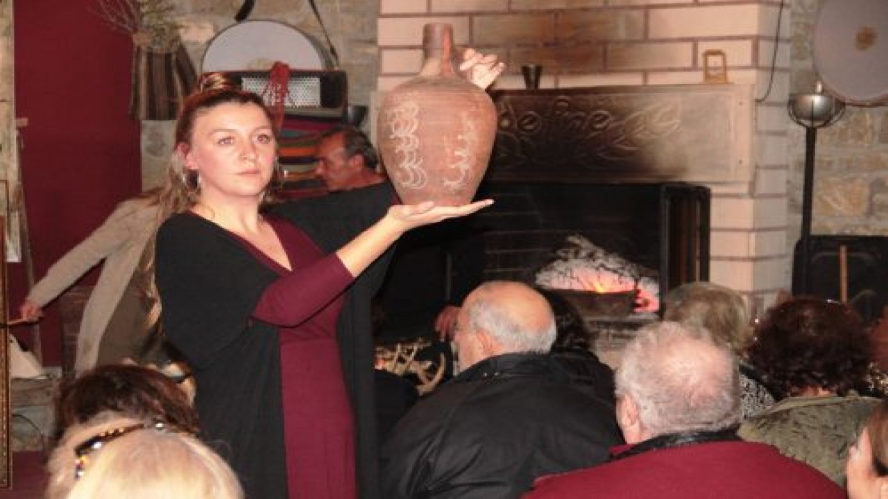 Müzayede büyük ilgi gördü