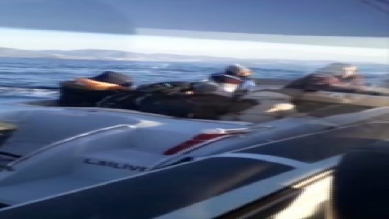 Lüks yatla kaçmaya çalışırken yakalandılar