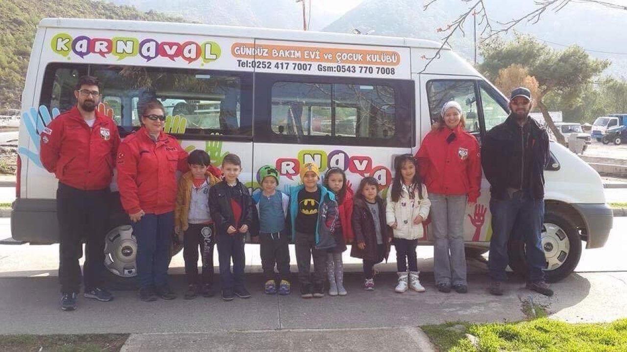 Minik öğrenciler AKUT Merkezini ziyaret etti