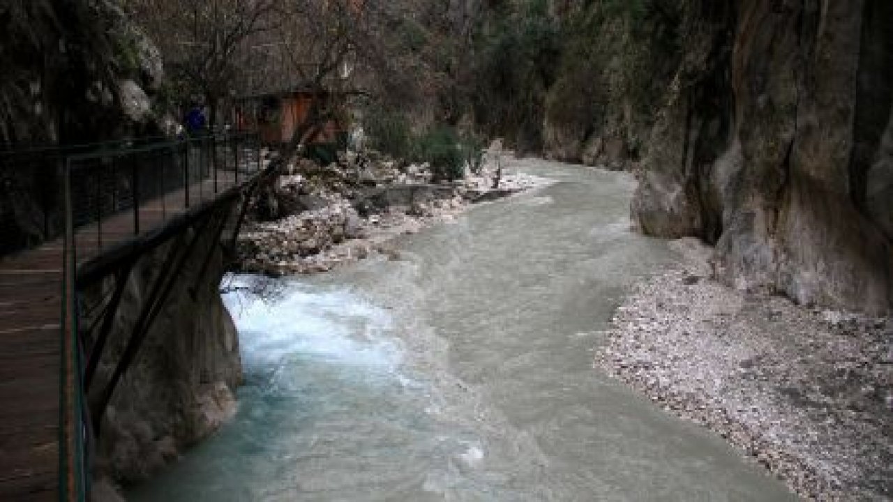 Saklıkent Kanyonu'nu 575 bin kişi ziyaret etti