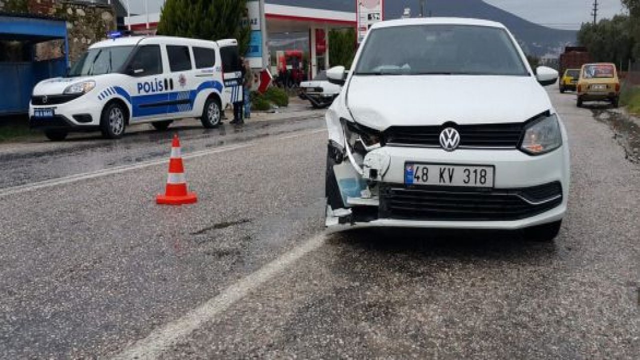 İki otomobil çarpıştı; 1 yaralı