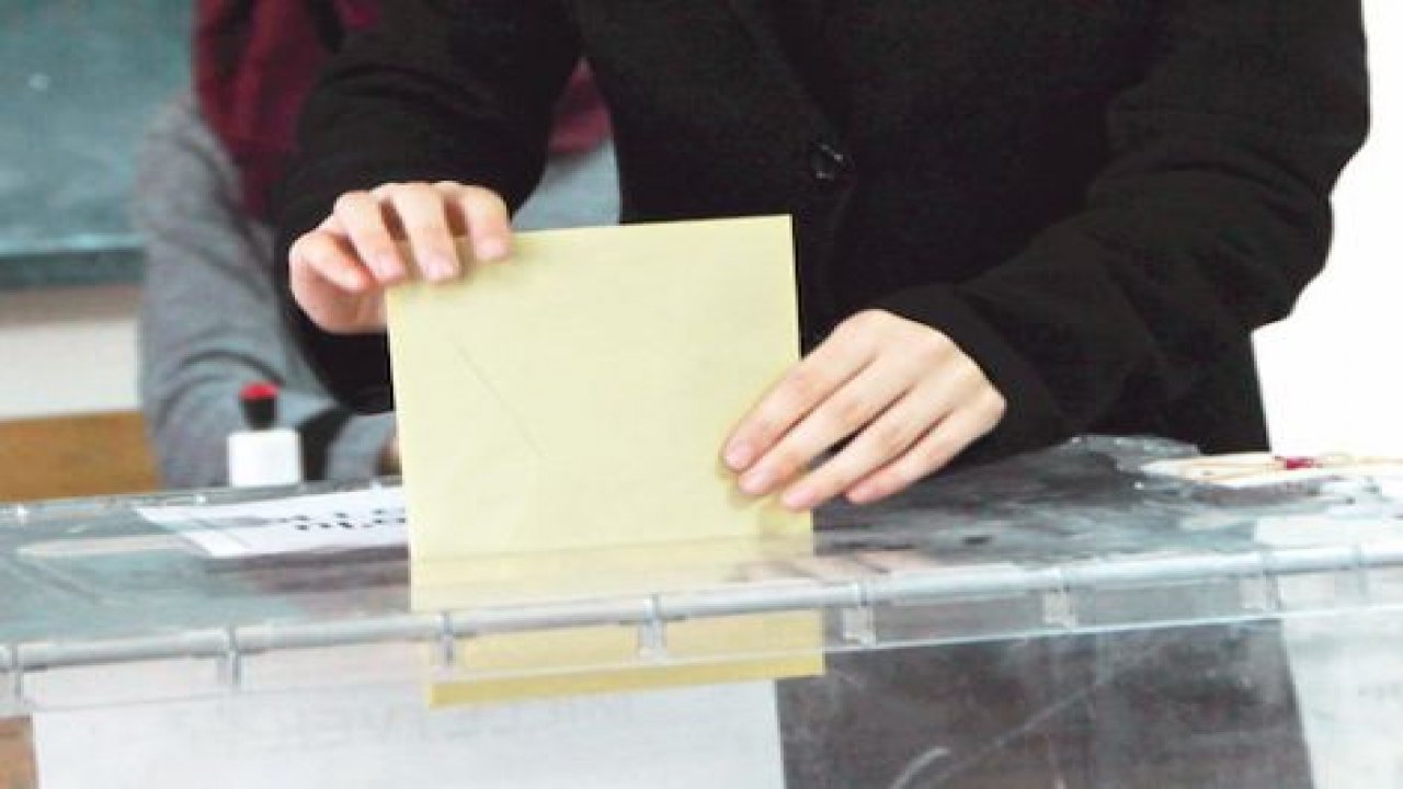 Seçmenlerin kayıtları dondurulacak