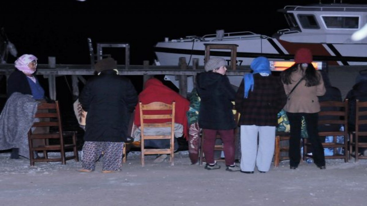 Balık tutmaya çıkan 4 arkadaşın teknesi battı: 2 kişi kayıp