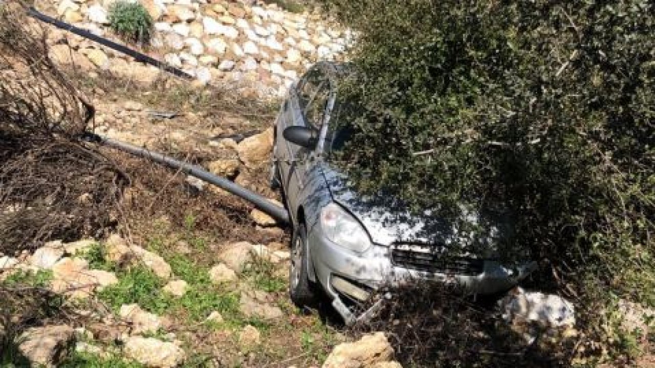 30 metrelik uçurumdan uçtu