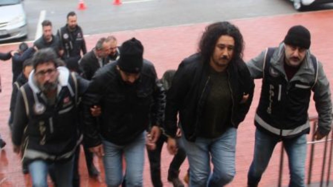 İnsan kaçakçılarına film gibi operasyon